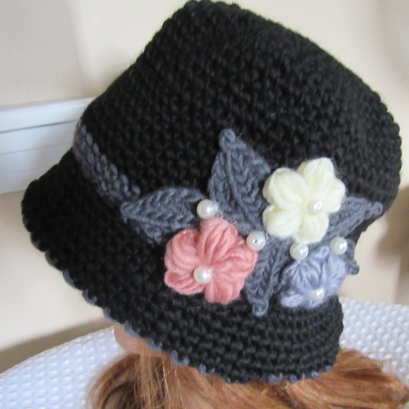 Knit Hat - Felt Lining - Picture 2 of 11